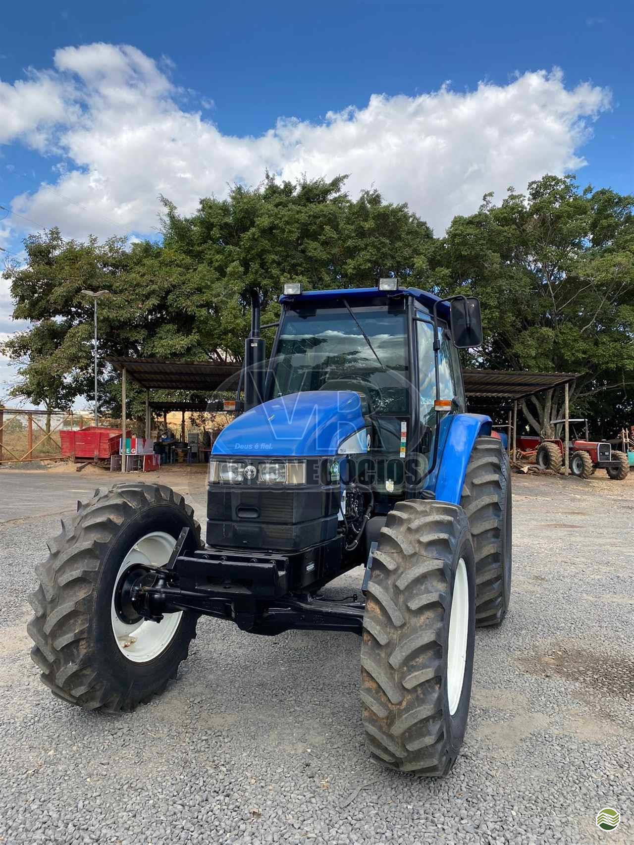 TRATOR NEW HOLLAND NEW TS 6040 Tração 4x4 VR Agronegócios ARAXA MINAS GERAIS MG